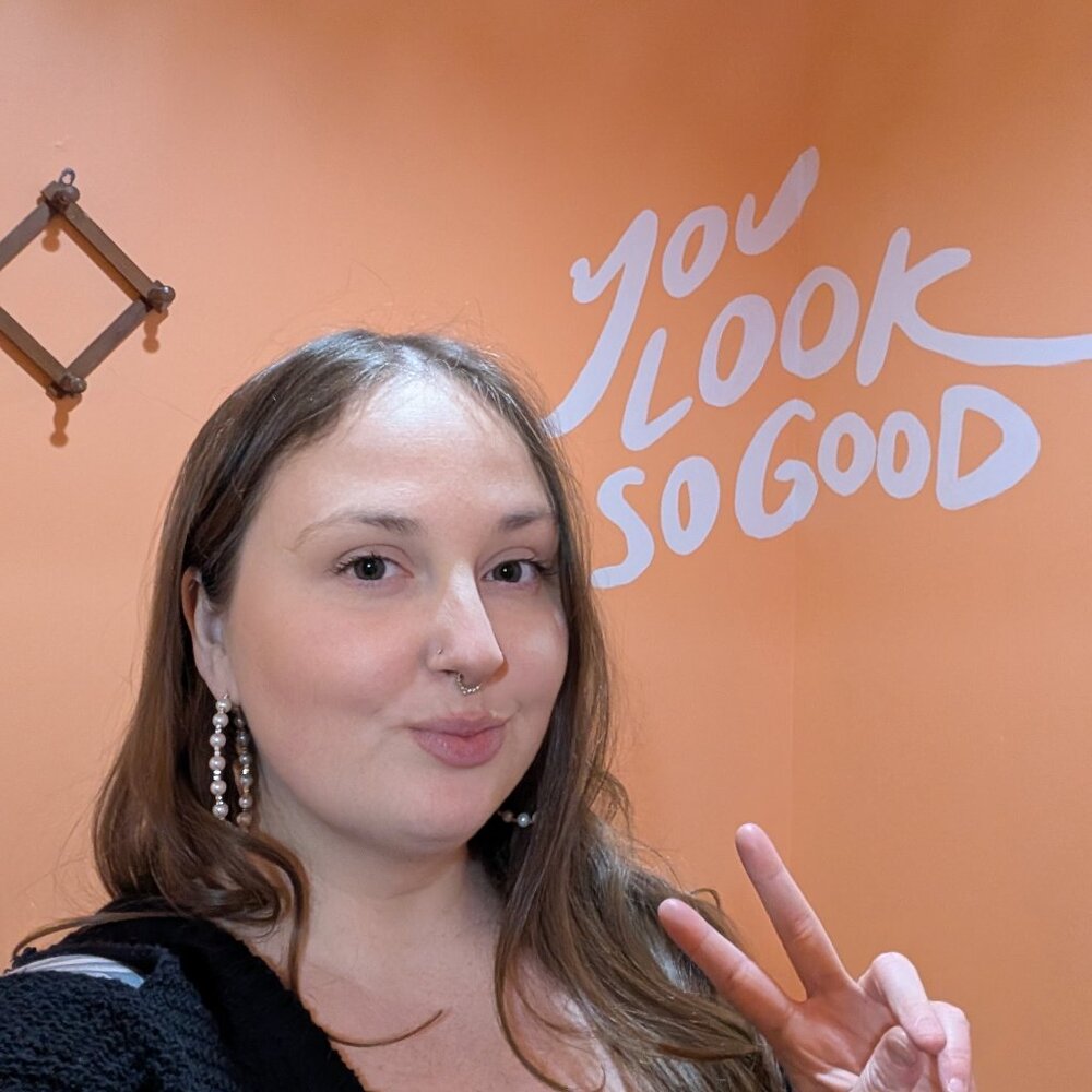 Meet your Vintage Bish, Cass